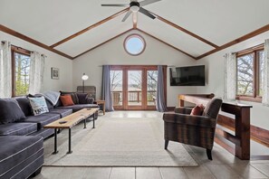 TV connectée, cheminée