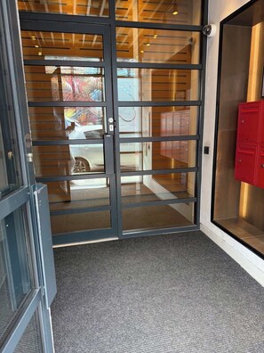 Interior - Beautiful, modern, light flat in Shoreditch (a) (Greater London)