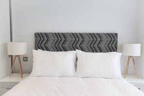 2 室のベッドルーム、アイロン / アイロン台、WiFi