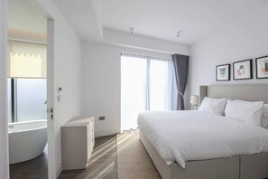 2 bedrooms, iron/ironing board, WiFi, bed sheets - Splendid, light and airy flat in Shoreditch (f) (Greater London)