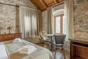 Deluxe-Apartment | Daunenbettdecken, kostenloses WLAN