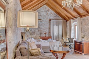 Deluxe-Apartment | Daunenbettdecken, kostenloses WLAN