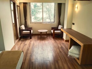 Executive Room with Garden View | Hypo-allergenic bedding, desk, laptop workspace, soundproofing - The Bassu's Gangtok (Gangtok)