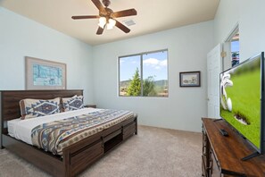 3 chambres, fer et planche à repasser, Wi-Fi gratuit, draps fournis