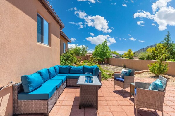 Unclassified image, 1 of 45, button