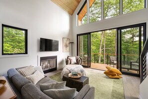 Smart TV, fireplace, offices