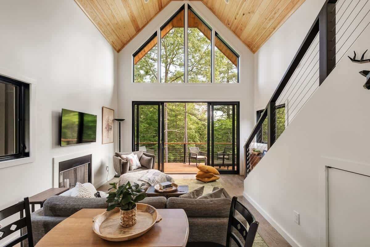 Smart TV, fireplace, offices