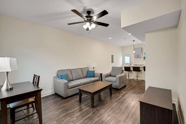 Téléviseur, bureau