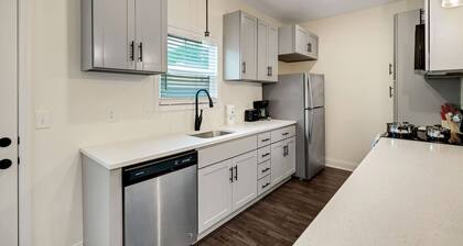 Get comfortable and enjoy 2bedroom with 2.5 bath with this fully furnished unit