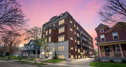 This apartment is a 2 bedroom(s), 1 bathrooms, located in Rochester, NY.