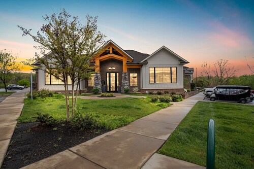 Seize Serenity: Overlook at Farragut - Knoxville's Ultimate Urban Escape