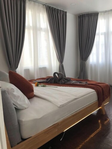 3 Bedroom Villa Din Daeng BKK