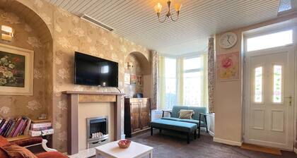 Sheffield's 3BR Retreat