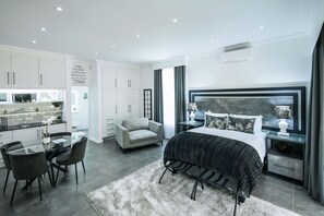 Peti besi dalam bilik, Wi-fi percuma