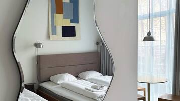 Studio Apartment for 3 | Hypo-allergenic bedding, blackout drapes, soundproofing