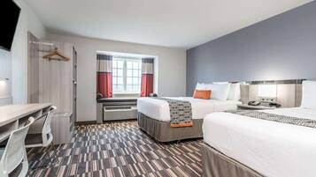 1 sovrum, skrivbord, strykjärn/strykbräda och internet