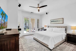 Bureau, fer et planche à repasser, Wi-Fi, draps fournis