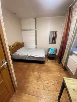 6 habitaciones, wifi y ropa de cama