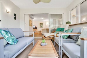 Smart TV - Lotus Lakes - Tropical 2BR Retreat | Resort Pools | Near Cairns CBD & Botanical Gardens (Cairns North)