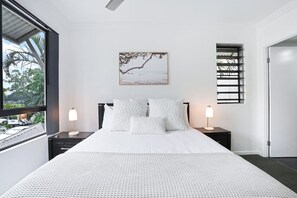 2 chambres, fer et planche à repasser, lit parapluie, Wi-Fi gratuit