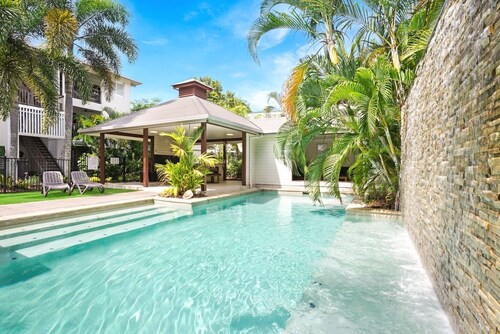 Royal Pavillions Urban Escape- Affordable Luxury in Cairns CBD | Pool, Parking & Prime Location