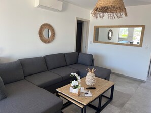 Living area - Location Porticcio (Grosseto-Prugna)