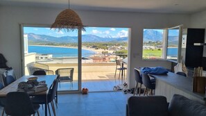 Dining - Location Porticcio (Grosseto-Prugna)