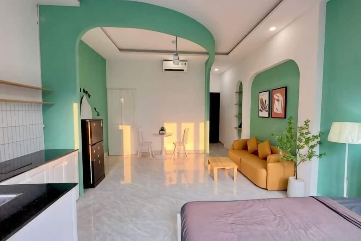 ผ้าม่านกันแสง, ห้องเก็บเสียง, Wi-Fi ฟรี
