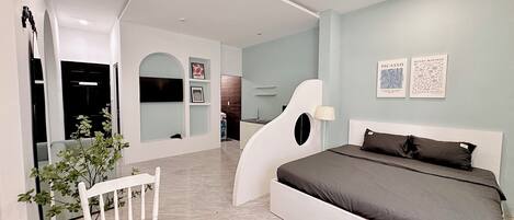 Superior Studio | Blackout drapes, soundproofing, free WiFi