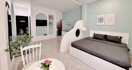Corgi House Danang