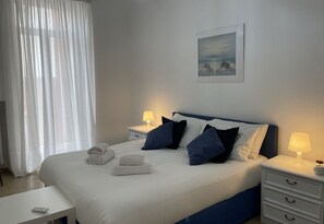 2 bedrooms, WiFi, bed sheets - Facility located in the city center, near the Pane e Pomodoro beach (Bari)