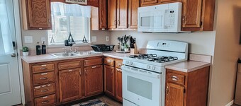 Houghton Lake Lakeview / Gazebo / Firepit / Kayak/SUP, A/C/ Lake Access / Trails