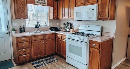 Houghton Lake Lakeview / Gazebo / Firepit / Kayak/SUP, A/C/ Lake Access / Trails