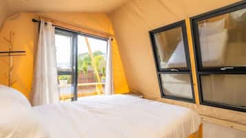 1 bedroom, WiFi, bed sheets