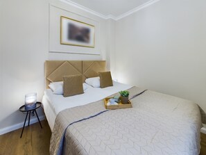 2 soverom og sengetøy