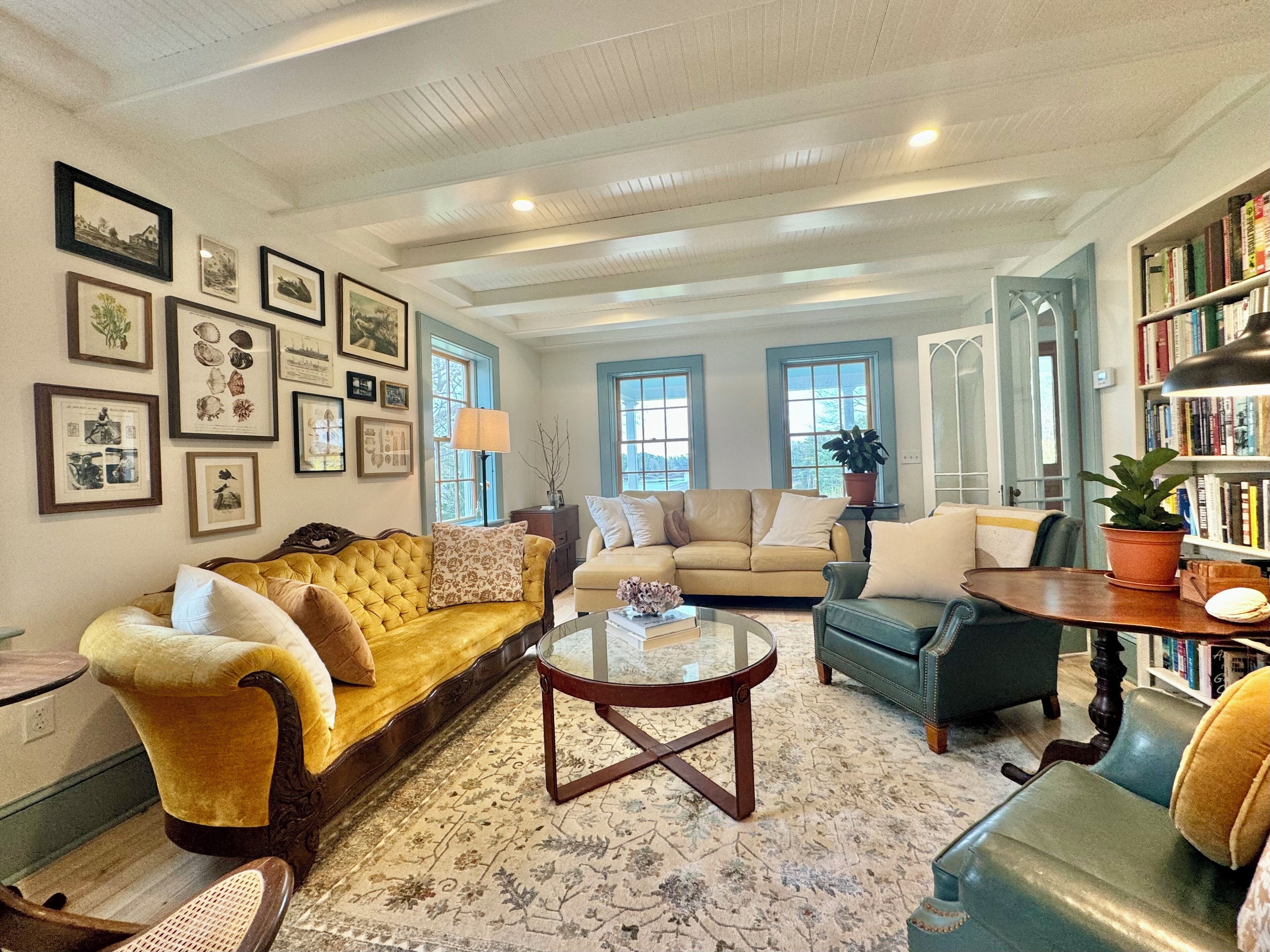 Birdsong Landing: Luxurious Coastal Farmhouse with Stunning Views and Dock! 
