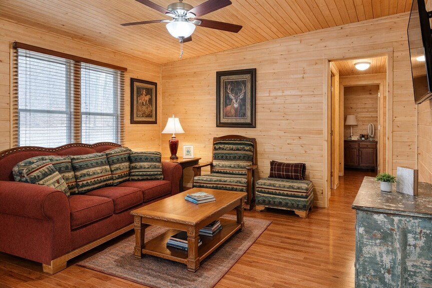 Cabin-style Retreat/firepit/near Trail - Virginia
