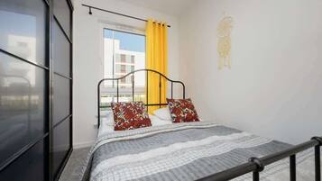 1 bedroom, desk, iron/ironing board, WiFi