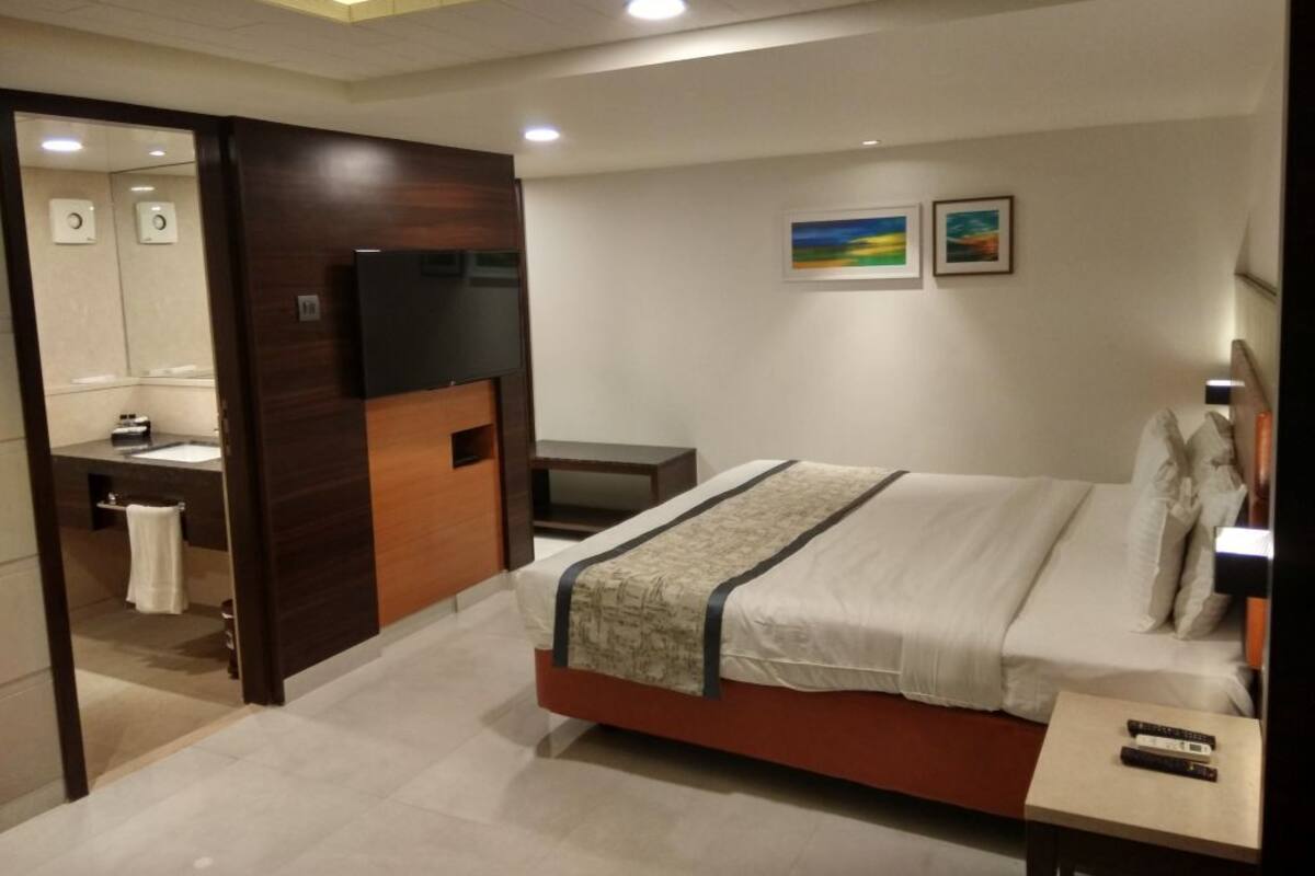 Family Duplex, Balcony | In-room safe, iron/ironing board (on request), WiFi (free)