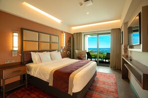 Standaard tweepersoonskamer, balkon, uitzicht op zee | Een laptopwerkplek, geluiddichte muren, gratis wifi, beddengoed