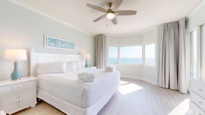 2 bedrooms, iron/ironing board, free WiFi