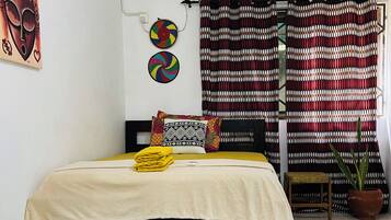 Bügeleisen/Bügelbrett, WLAN, Bettwäsche