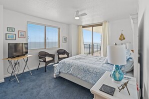 3 soverom, strykejern/-brett, reiseseng for barn og wi-fi (inkludert)