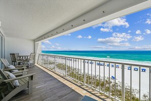 Property grounds - Destin Gulfgate 2 Bedroom, 2 Bath Gulf-Front Condo! (Destin)
