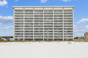 Exterior - Destin Gulfgate 2 Bedroom, 2 Bath Gulf-Front Condo! (Destin)