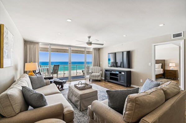 TV - Destin Gulfgate 2 Bedroom, 2 Bath Gulf-Front Condo! (Destin)