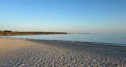 Maison à 650 m de la Plage. Proche Port de Plaisance et du Golf de Cornouaille