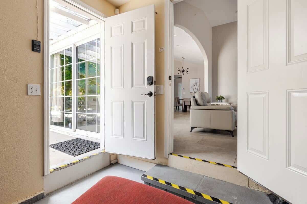 Disneyland/knott's 6br, 4ba, 3000 Sqft, No Tax - Anaheim, CA