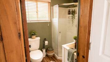 Shower, towels