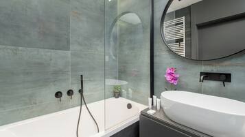 Appartamento, 1 camera da letto, balcone | Bagno
